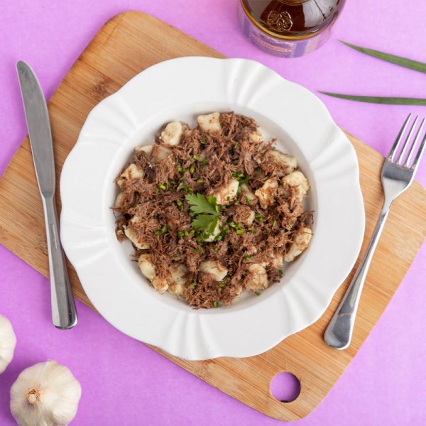 Marmita nhoque com carne desfiada 250g